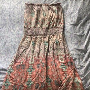 Strapless maxi dress with slit in the side